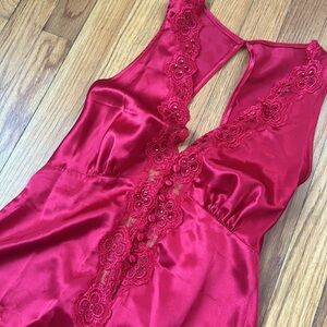 Victorias Secret 🍒 NWT Vintage Satin Lace Night Gown
